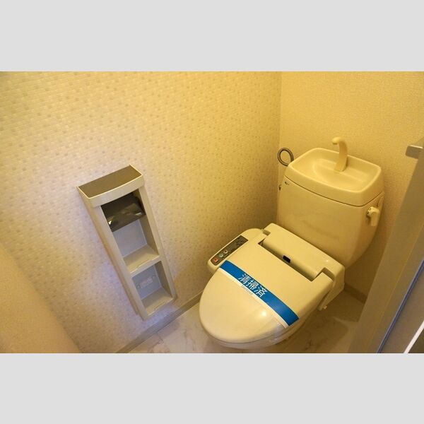 トイレ (温水洗浄暖房便座)