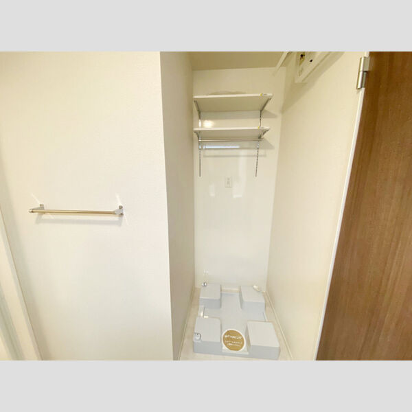 その他 (洗濯機置き場)