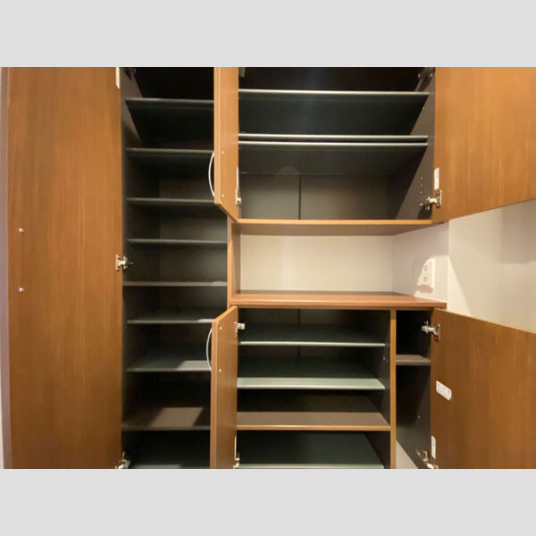 玄関 (シューズボックス)