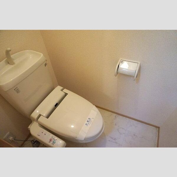 トイレ (温水洗浄暖房便座)