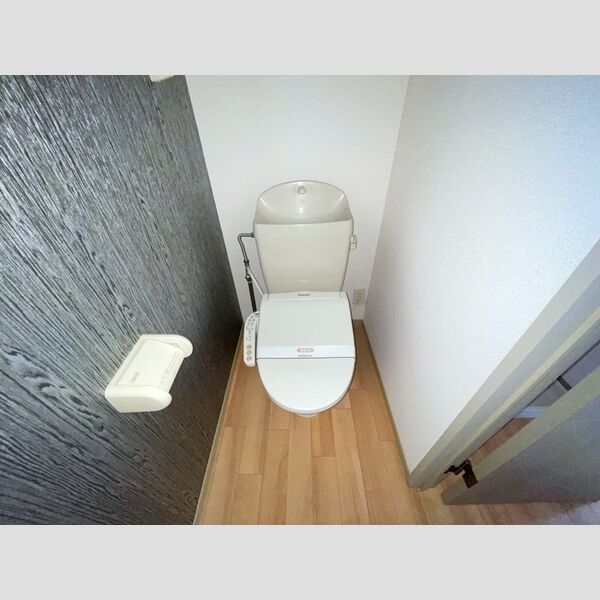 トイレ (温水洗浄便座)