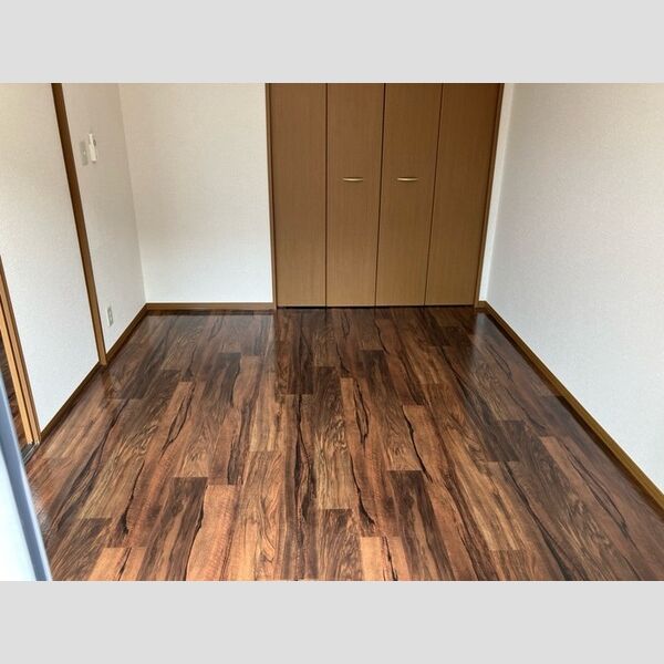 その他 (東側洋室)