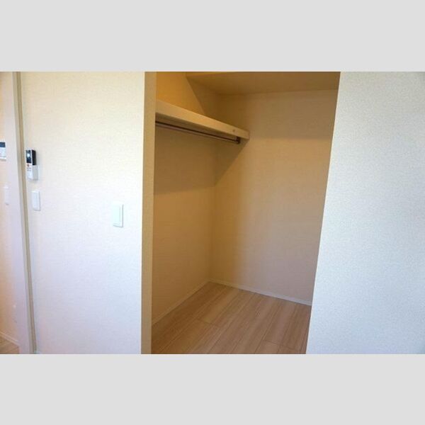 収納 (ウォークインクローゼット)