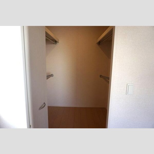 収納 (ウォークインクローゼット)