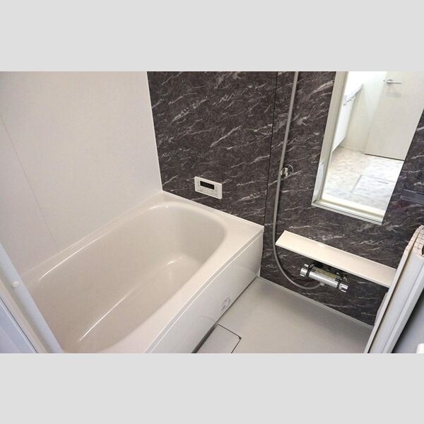 バス (浴室)