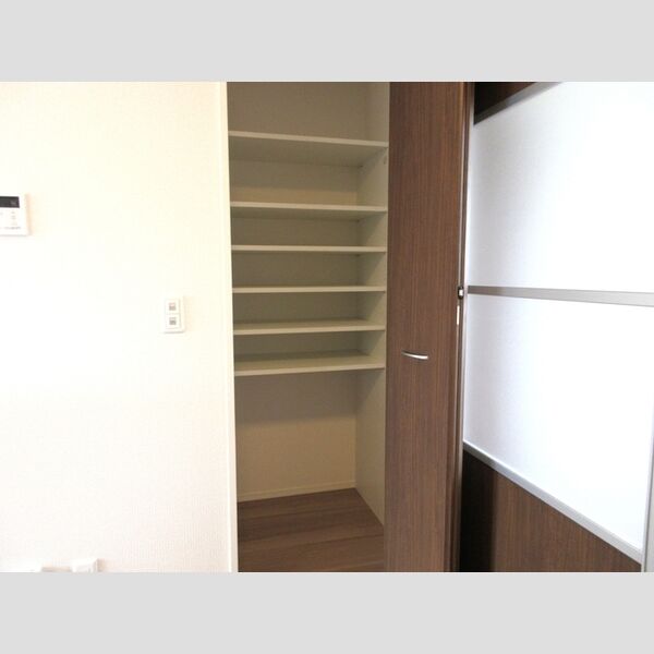 収納 (収納棚)