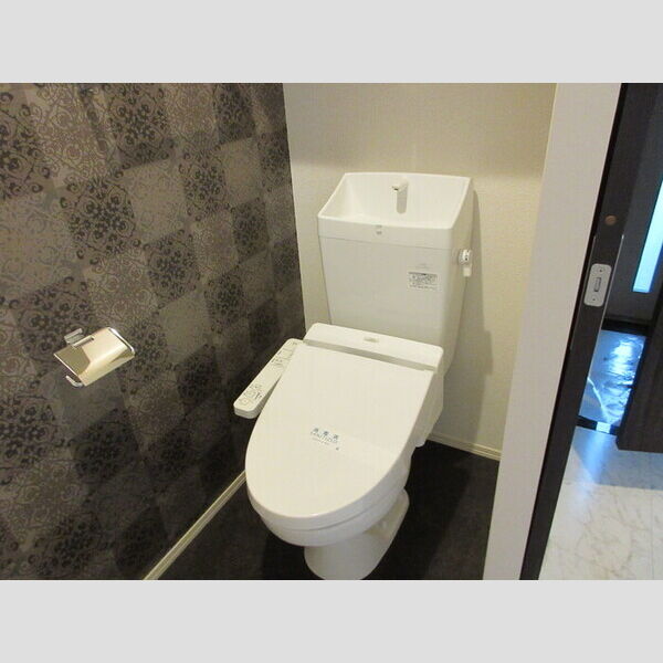 トイレ (温水洗浄暖房便座)