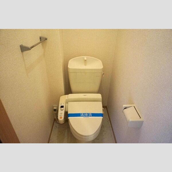 トイレ (温水洗浄暖房便座)