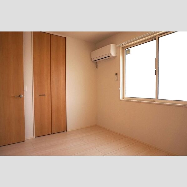 その他 (東側洋室)