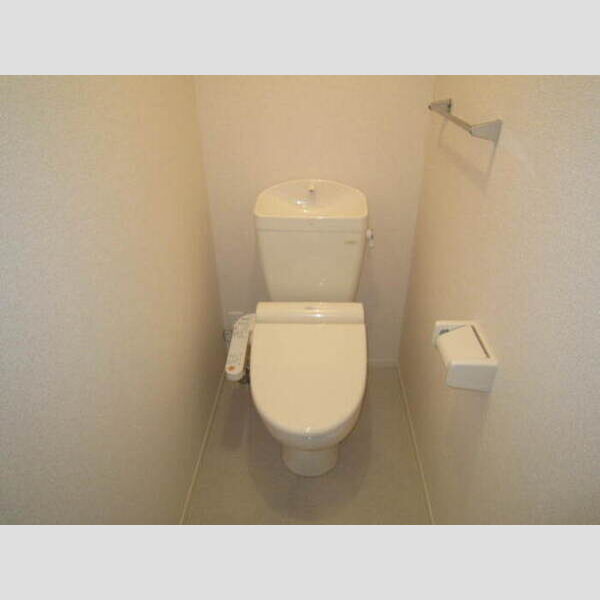 トイレ (温水洗浄暖房便座)