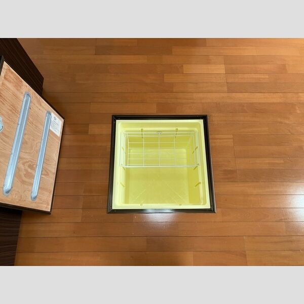 その他 (床下収納)