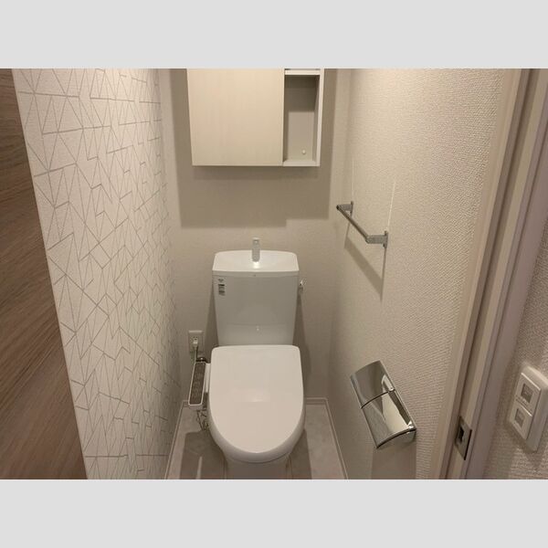 トイレ (温水洗浄暖房便座)