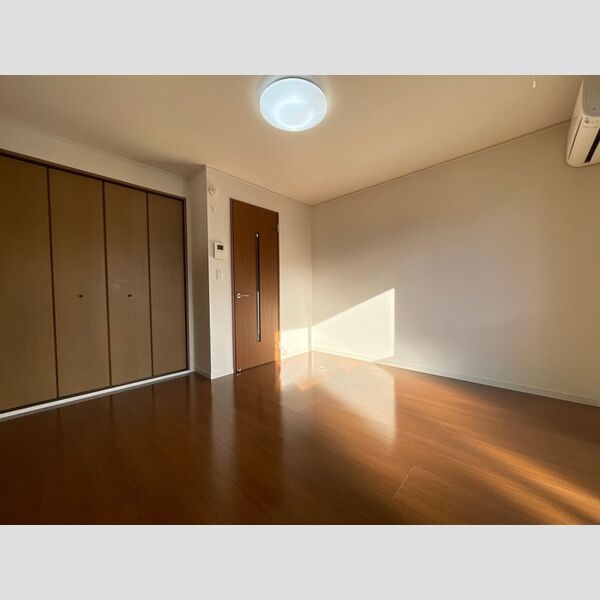 その他 (洋室②)