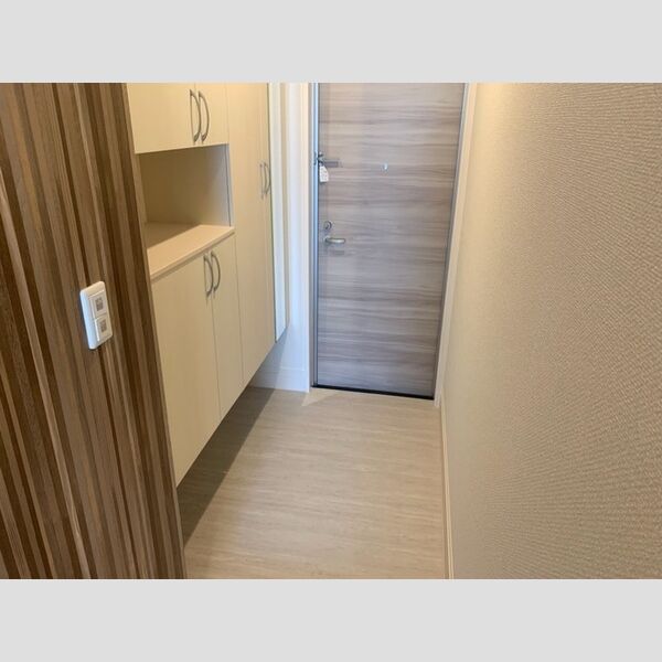 玄関 (玄関)