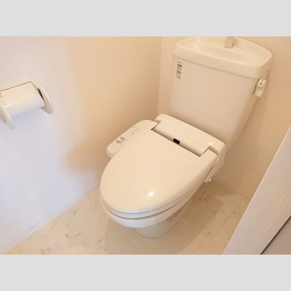 トイレ (温水洗浄暖房便座)