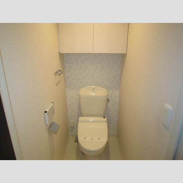 トイレ (温水洗浄暖房便座)