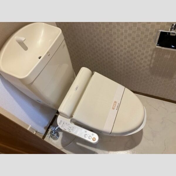 トイレ (温水洗浄暖房便座)