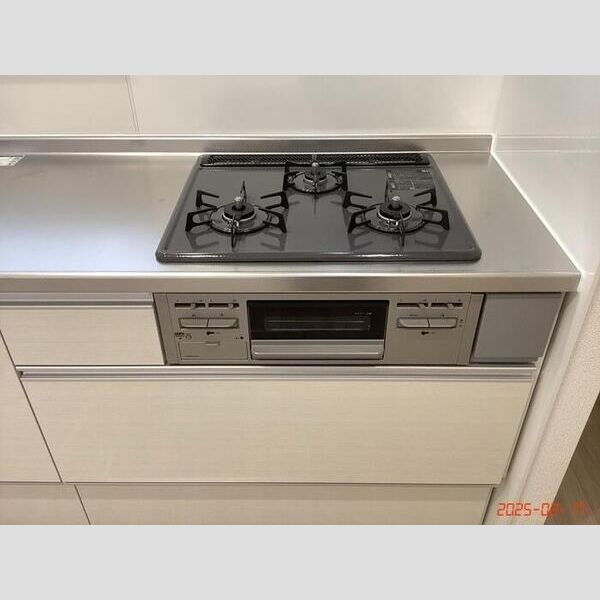 キッチン (ガスコンロ3口)
