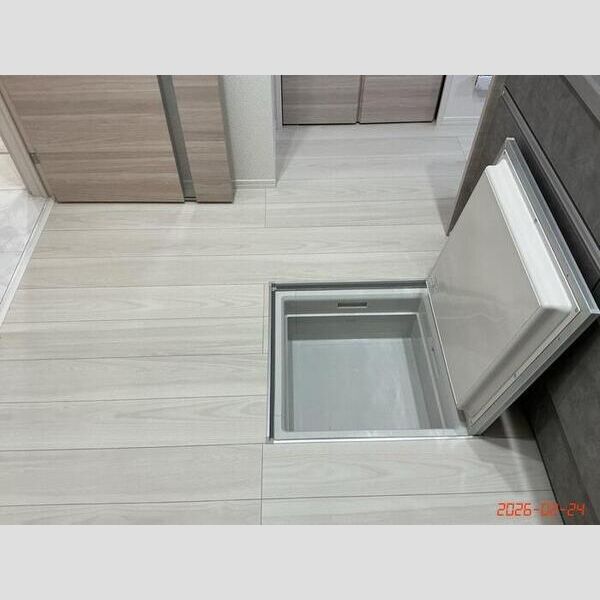 その他 (床下収納)