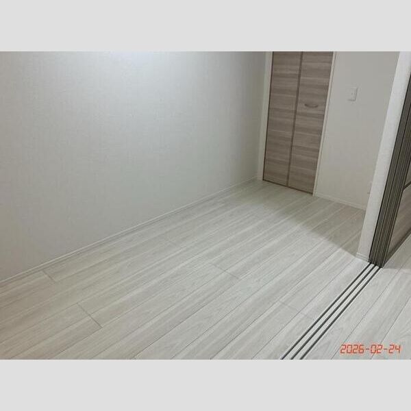 その他 (南側洋室)