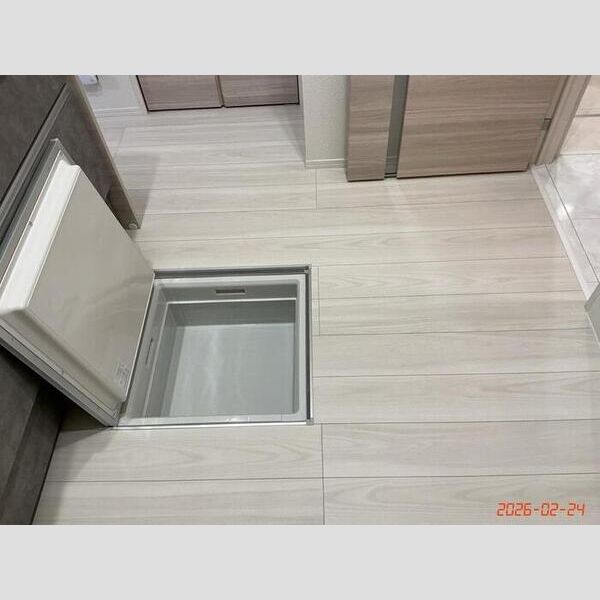 その他 (床下収納)