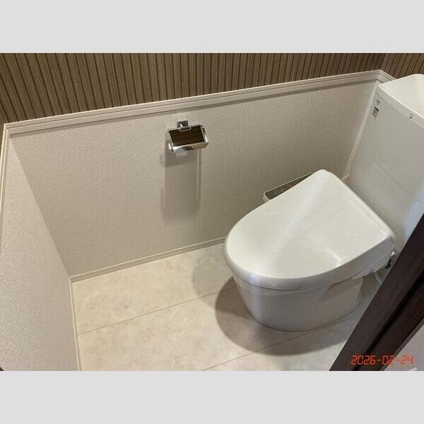 トイレ (温水洗浄暖房便座)