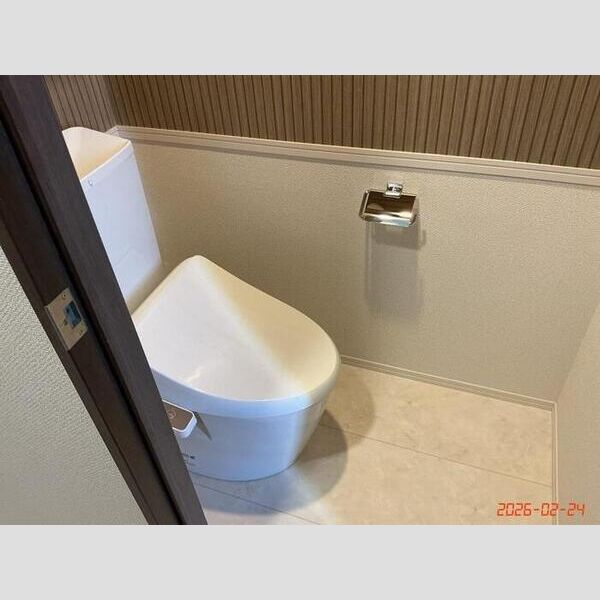 トイレ (温水洗浄暖房便座)