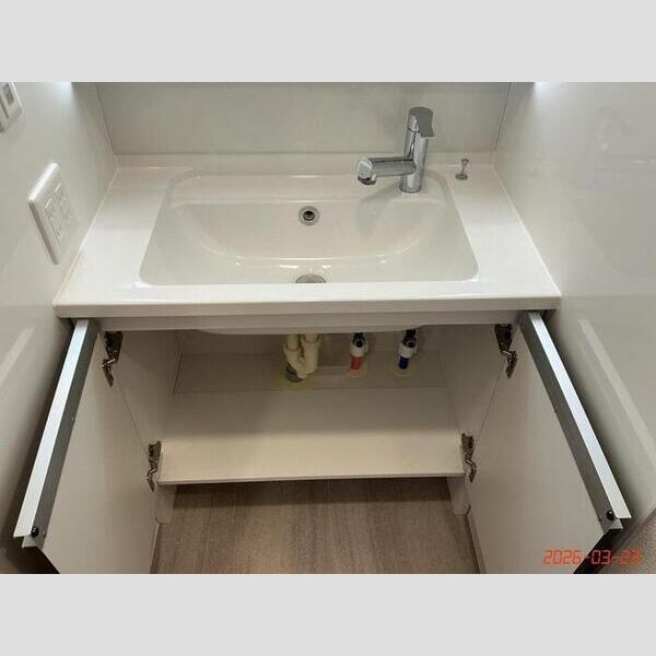 洗面所 (洗髪洗面化粧台)