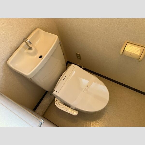 トイレ (温水洗浄暖房便座)