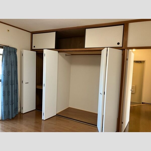 収納 (物入とクローゼット)