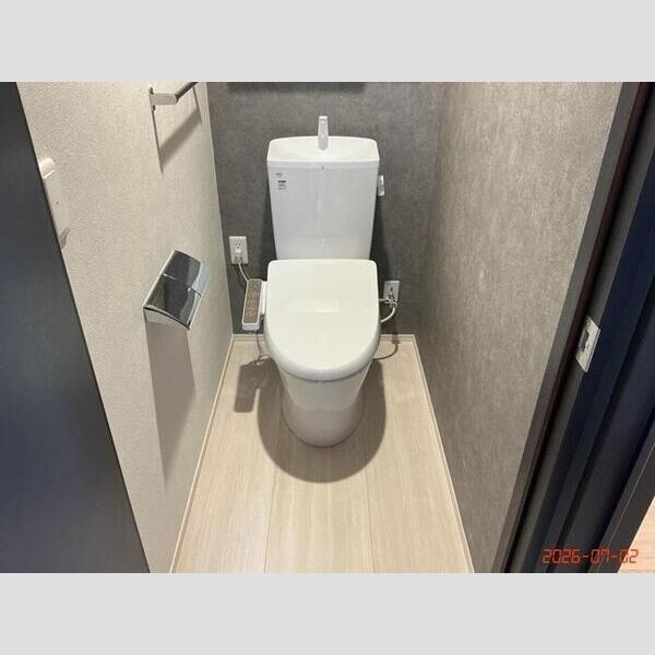 トイレ (温水洗浄暖房便座)