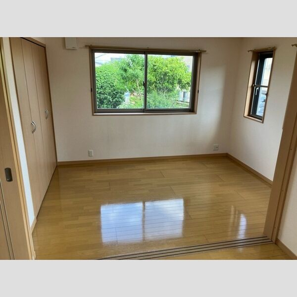 その他 (東側洋室)
