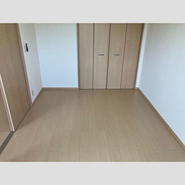 その他 (東側洋室)