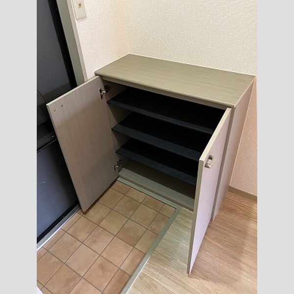 玄関 (玄関収納)