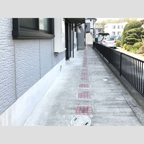 エントランス (エントランス)