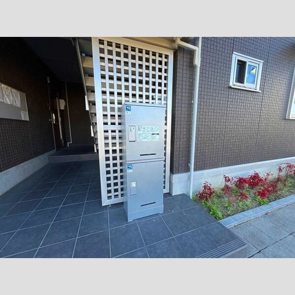 現地周辺 (宅配ボックス)