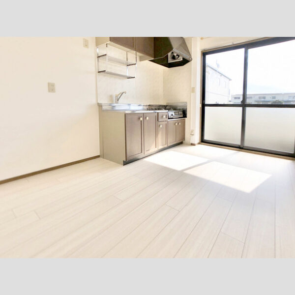 居室・リビング (DK6帖)