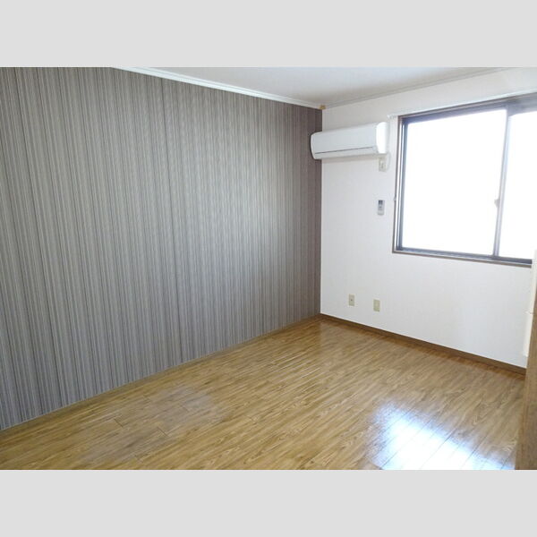 その他 (北側洋室)