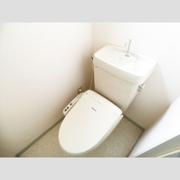 トイレ (温水洗浄暖房便座)