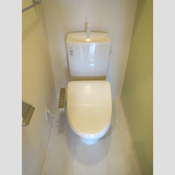 トイレ (温水洗浄暖房便座)