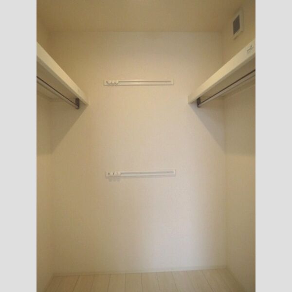 収納 (ウォークインクローゼット)