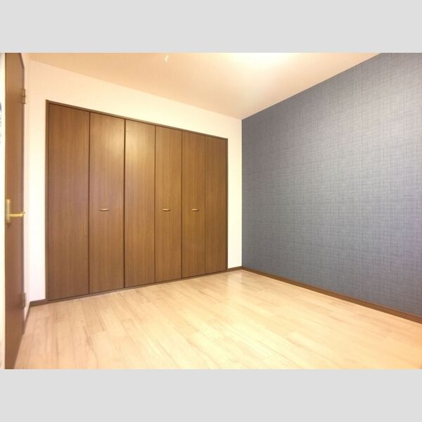 その他 (北側6帖洋室)