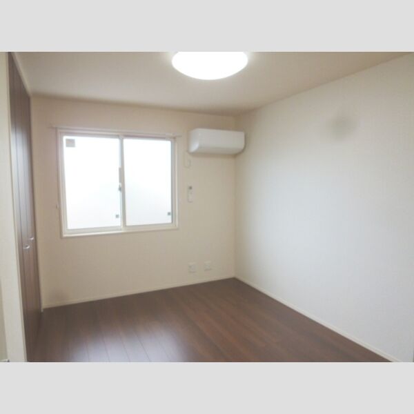 その他 (北側6帖洋室)