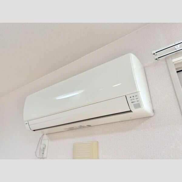 その他設備 (LDKエアコン)