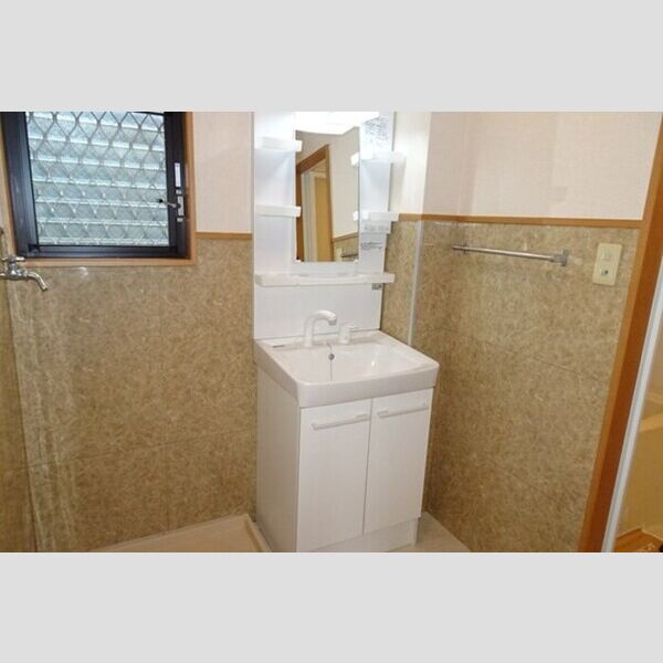 洗面所 (洗髪洗面化粧台)