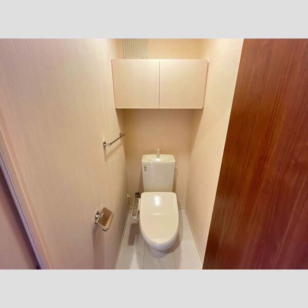 トイレ (温水洗浄暖房便座)