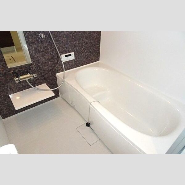 バス (浴室換気乾燥機付き(追い焚き給湯1坪バス))