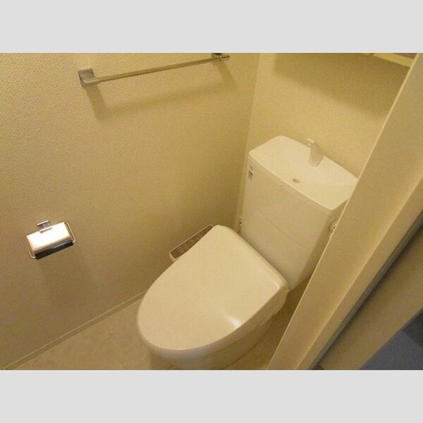 トイレ (温水洗浄暖房便座)