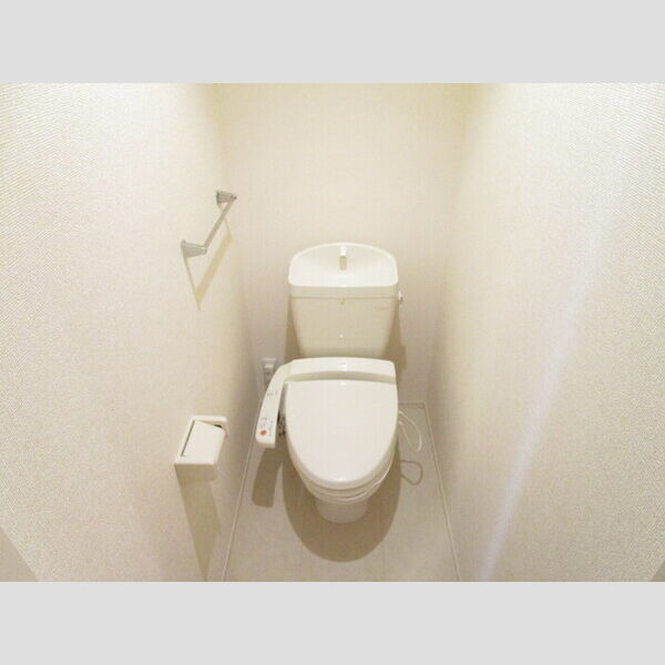 トイレ (温水洗浄暖房便座)