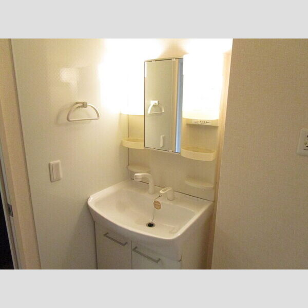 洗面所 (洗髪洗面化粧台)